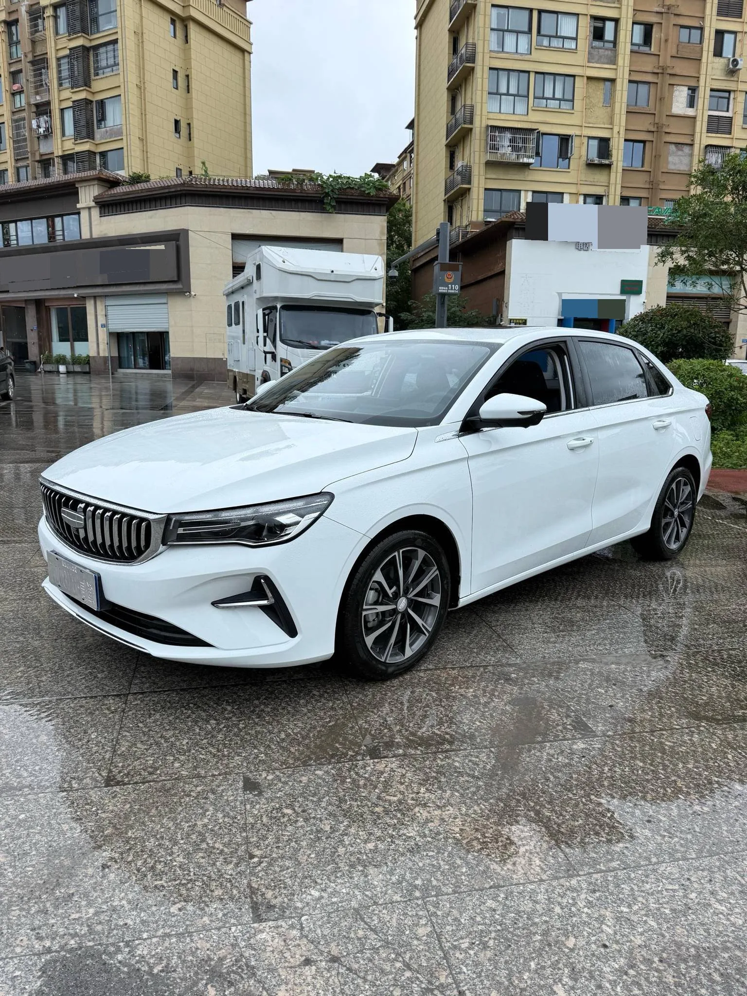 Geely 2026 Emgrand—Sedan 1.5 CVT 4 Million Commemorative Edition "Fly Beyond" Automatic Transmission