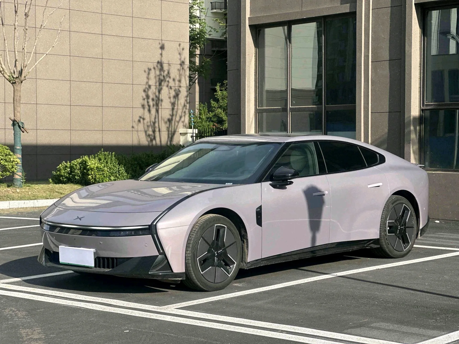 XPeng 2025 P7 702km Long Range Automatic