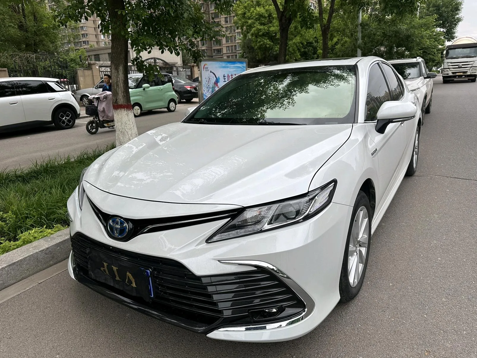 2023 Toyota Camry Hybrid 2.5 HGVP CVT Leading Edition Automatic