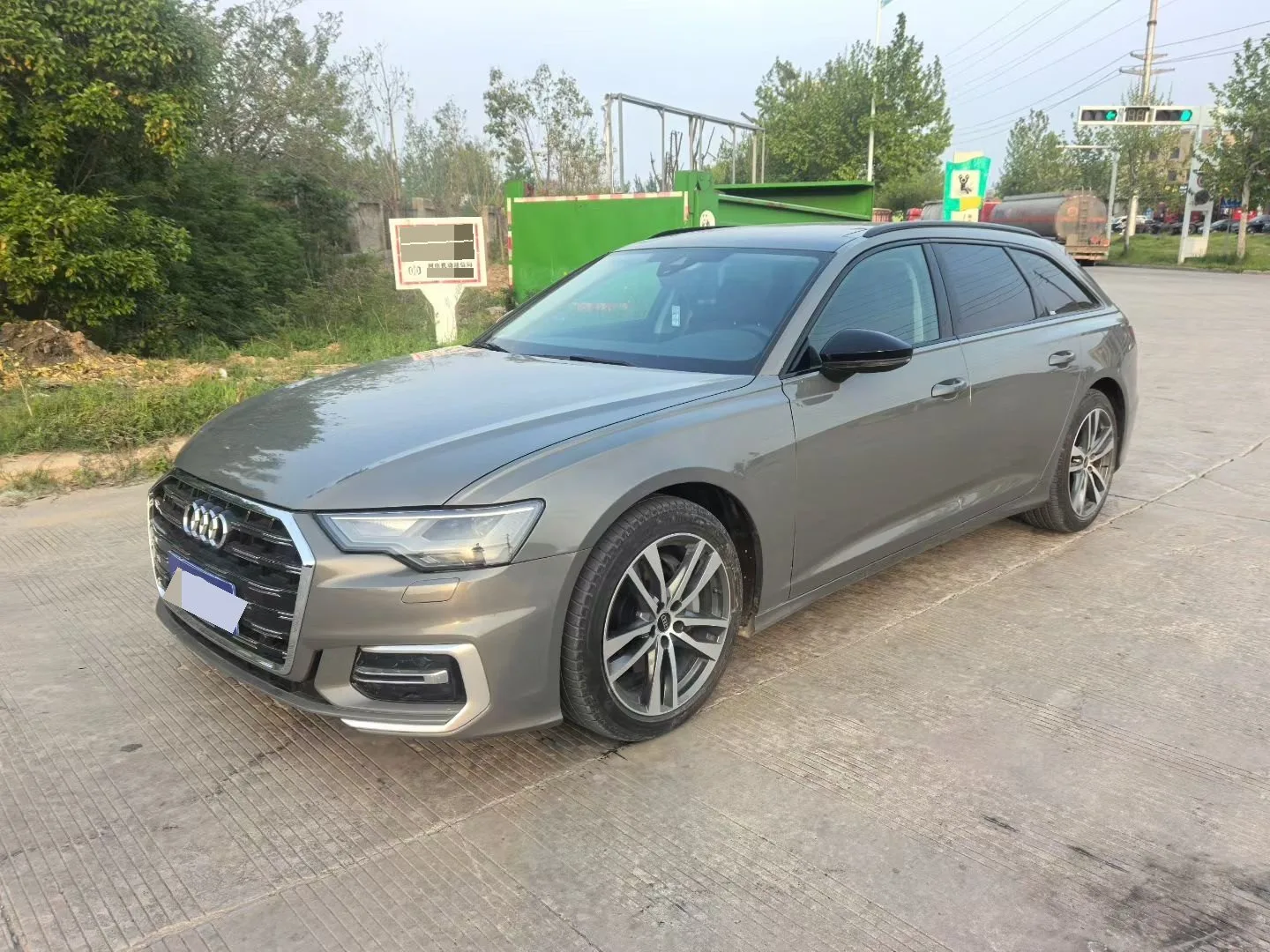 Audi A6 (Imported) 2023 Model Year A6 Avant 2.0 TFSI 45 TFSI Grand Explorer Edition, Automatic Transmission