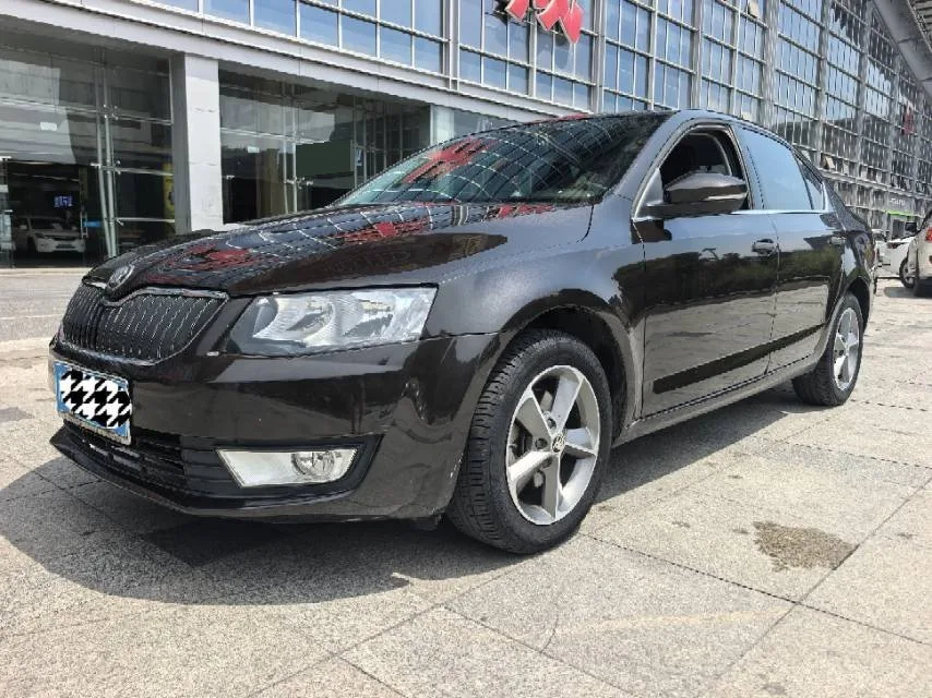 Skoda Octavia 2016 1.6L Automatic "X-Line" Edition