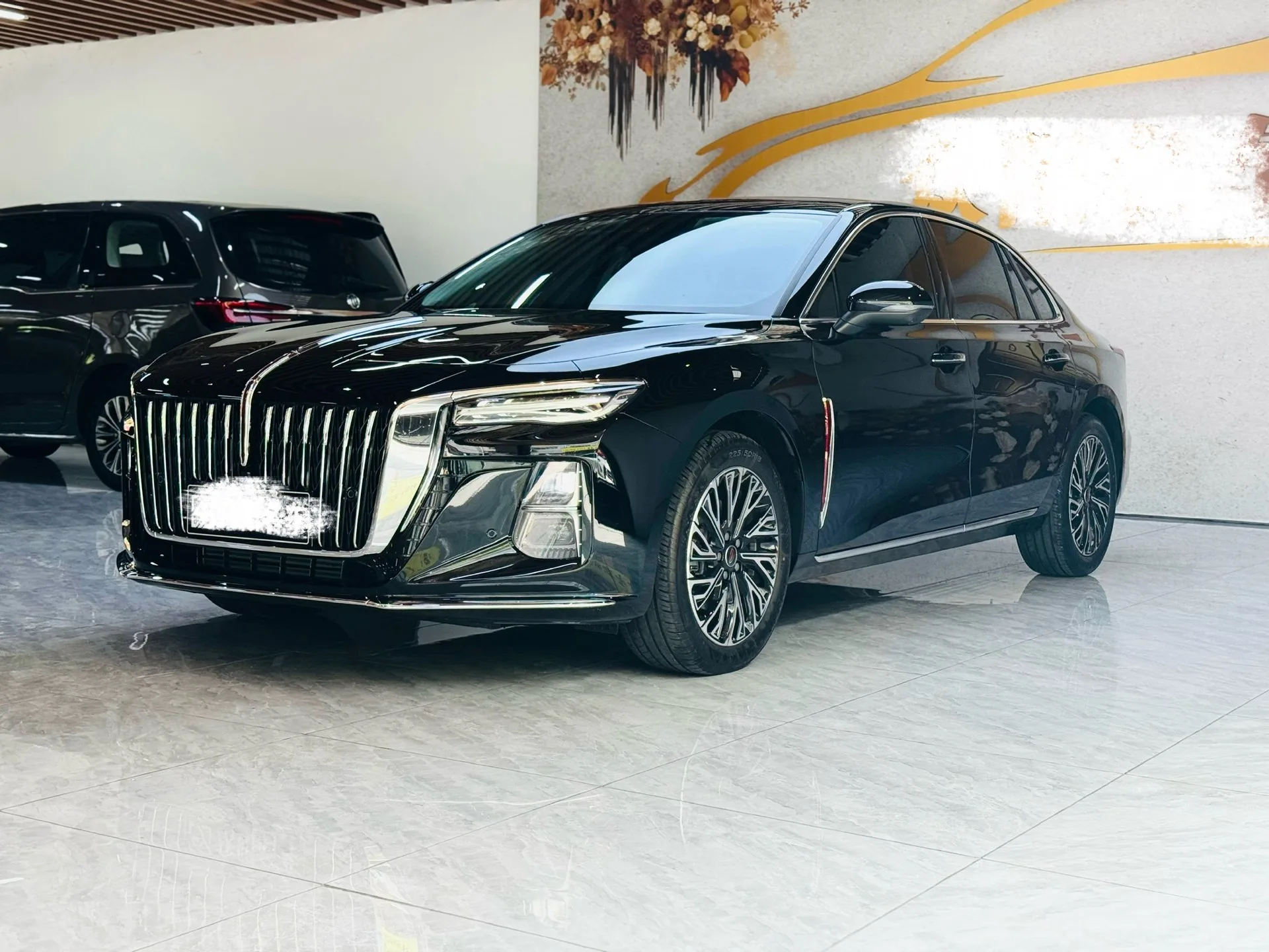 Hongqi H5 2024 2.0T Automatic Intelligent Flagship Edition