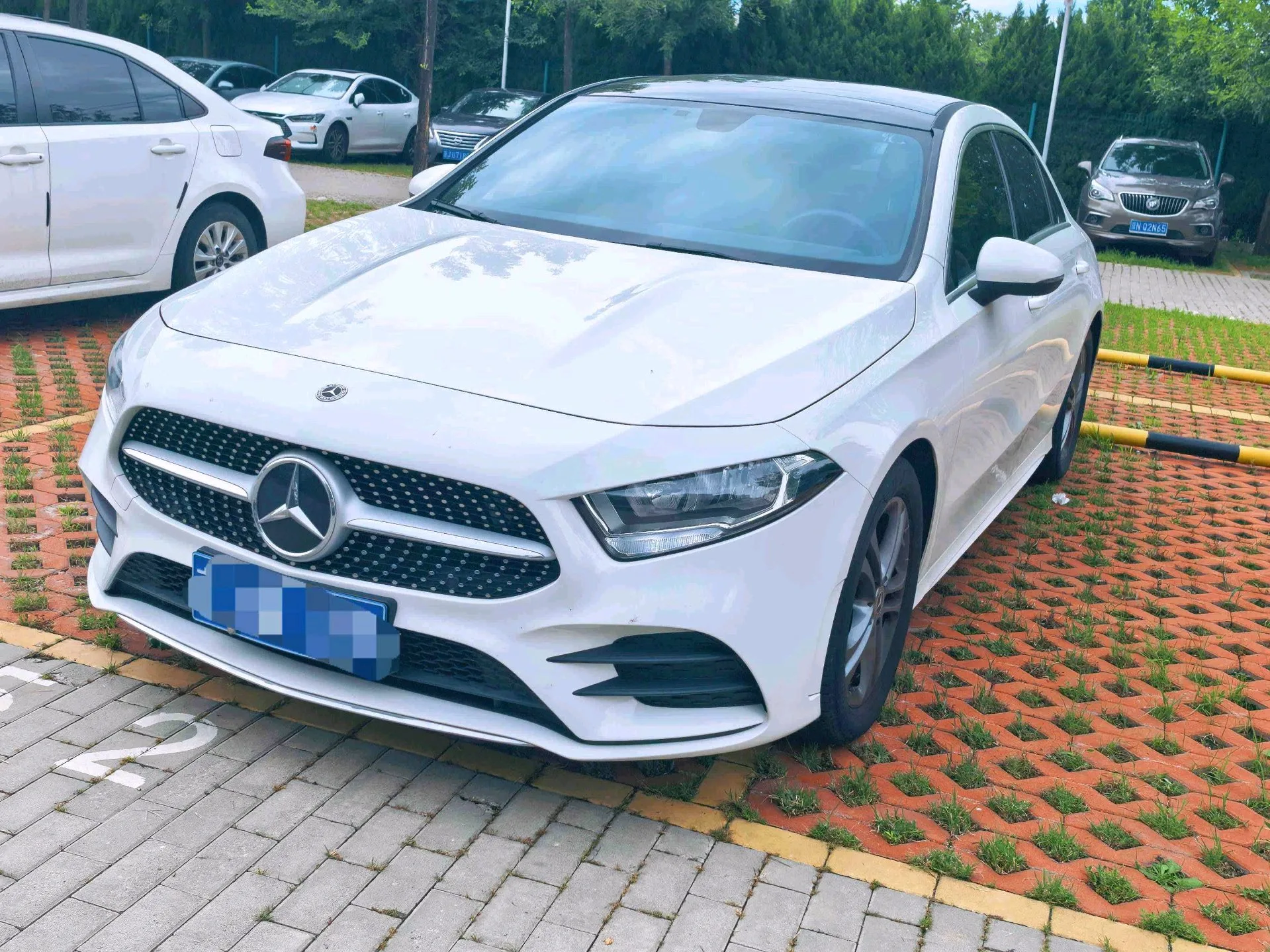2022 Mercedes-Benz A-Class A 180 L Sport Sedan