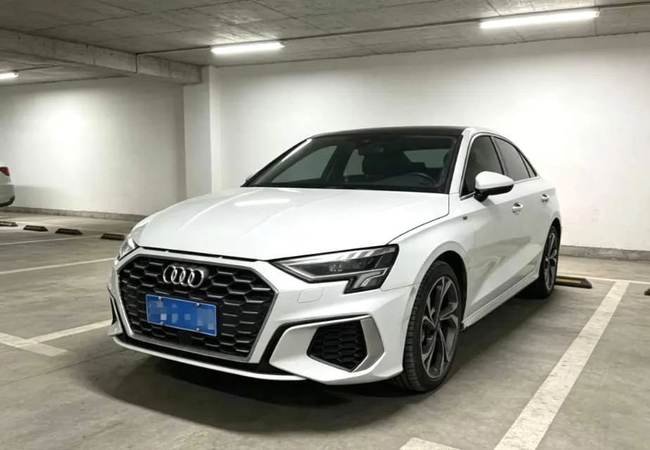 2023 Audi A3L Limousine 1.4 TFSI 35 TFSI Luxury Sport (Facelift) Automatic Transmission