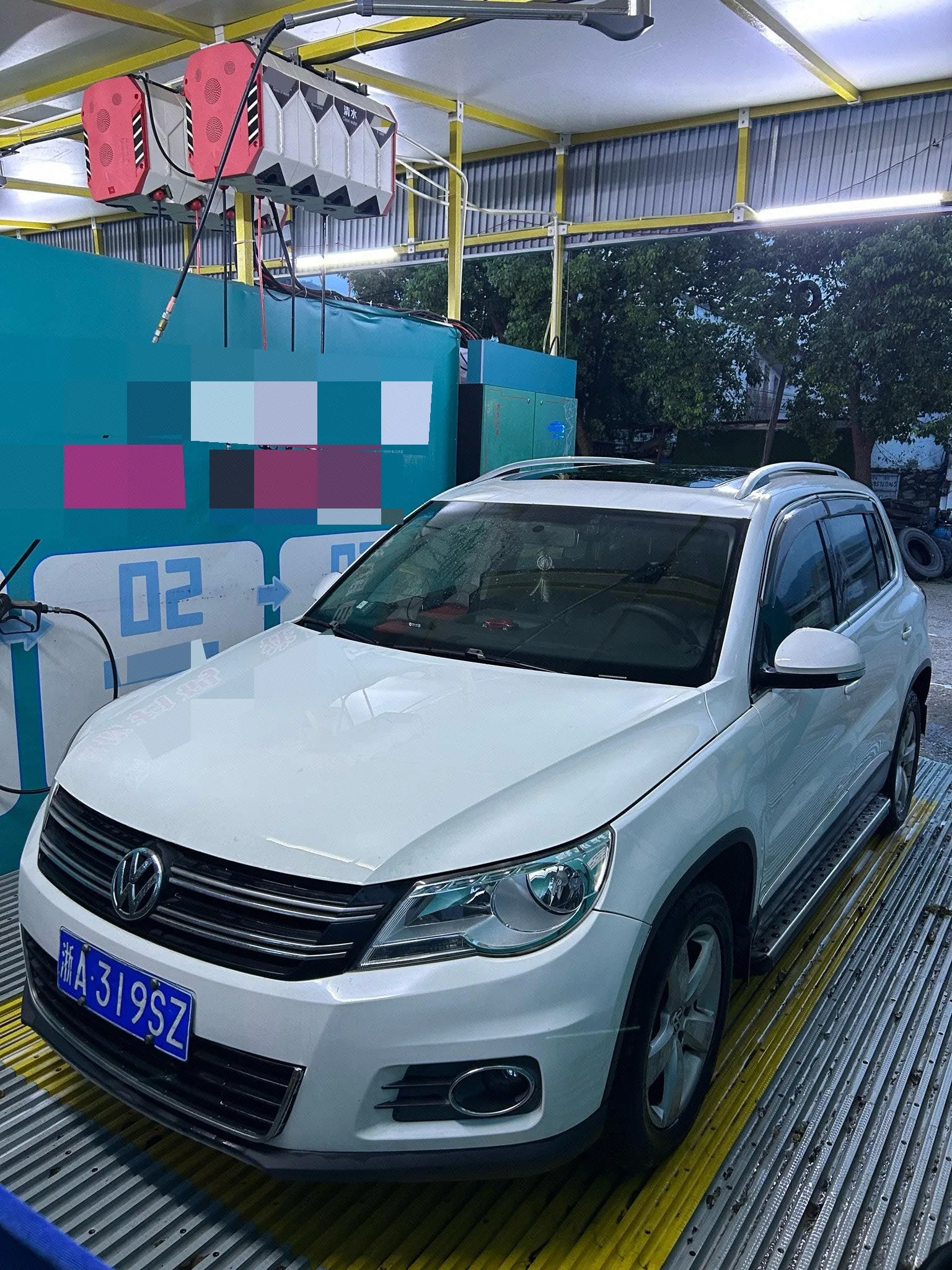2012 Tiguan 2.0TSI Automatic AWD Elite Edition