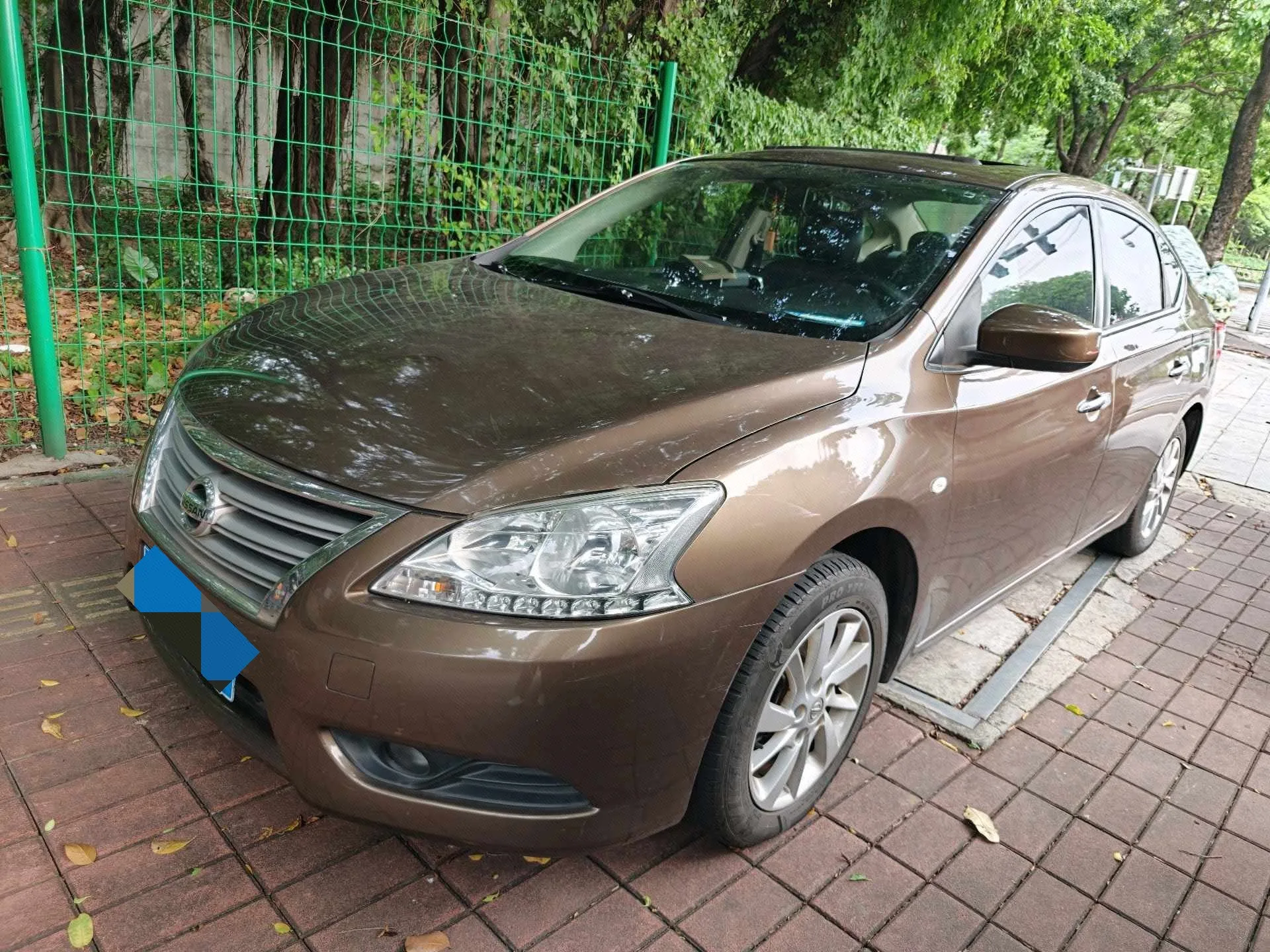 Nissan Sylphy 2014 1.6XV CVT Premium Edition