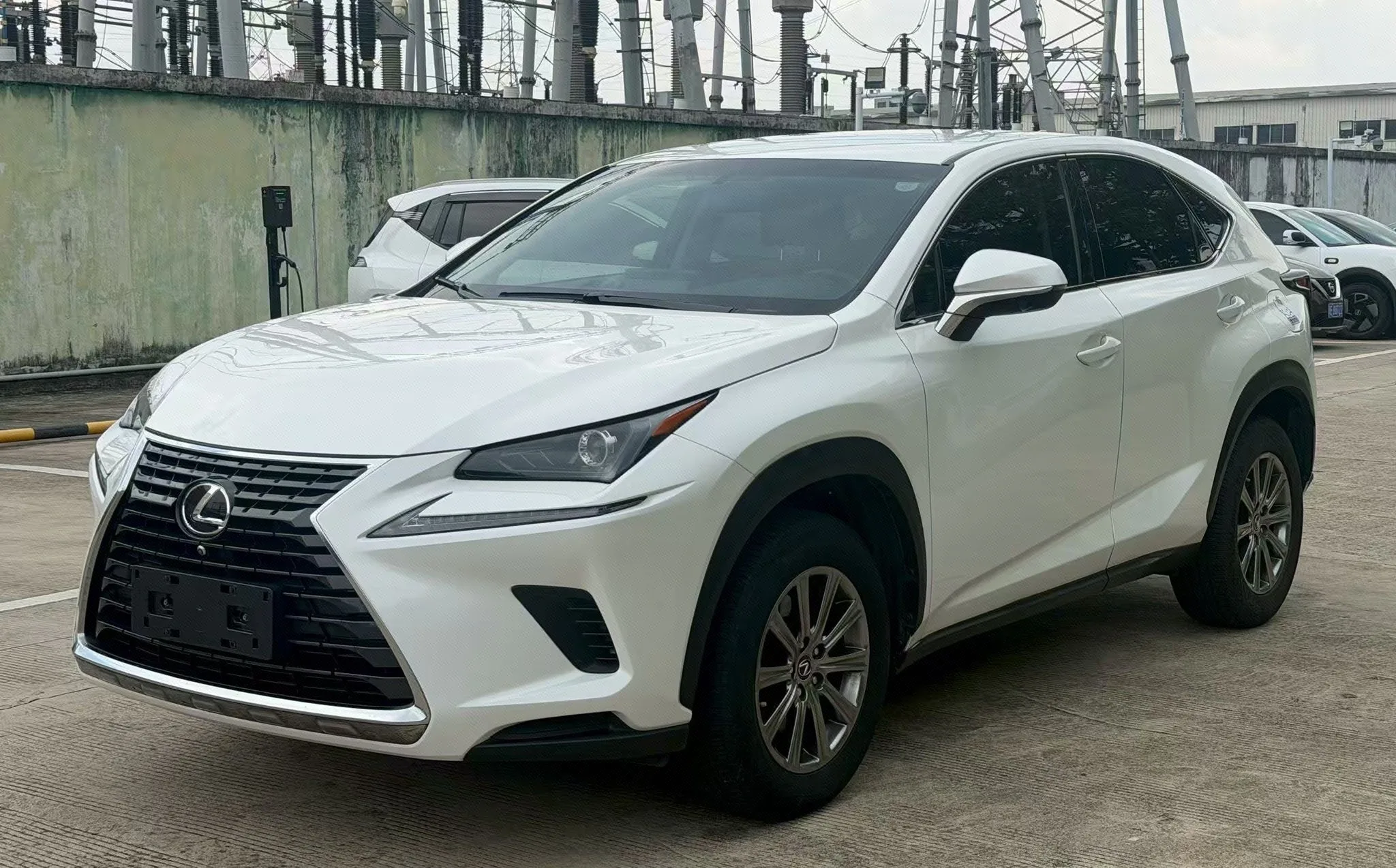 2017 Lexus NX 200 FWD "Fengxing" Edition