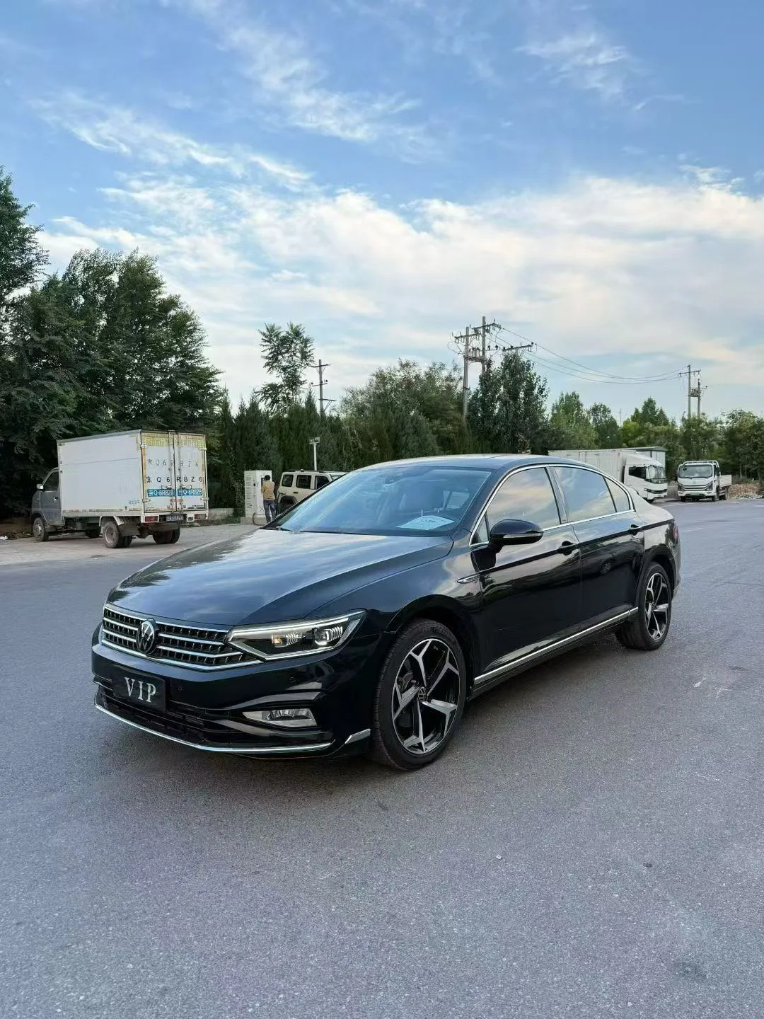 Volkswagen 2024 Magotan 2.0TSI 330TSI 2 Million Unit Luxury Edition Automatic Transmission