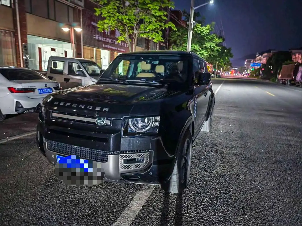 2025 Land Rover Defender (Imported) Defender 110 48V 3.0T P400 - Dynamic HSE Automatic