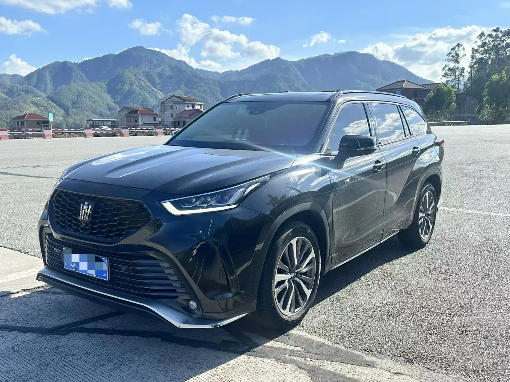 Toyota 2024 Crown Land Cruiser HEV 2.5 CVT 4WD Premium Edition Automatic