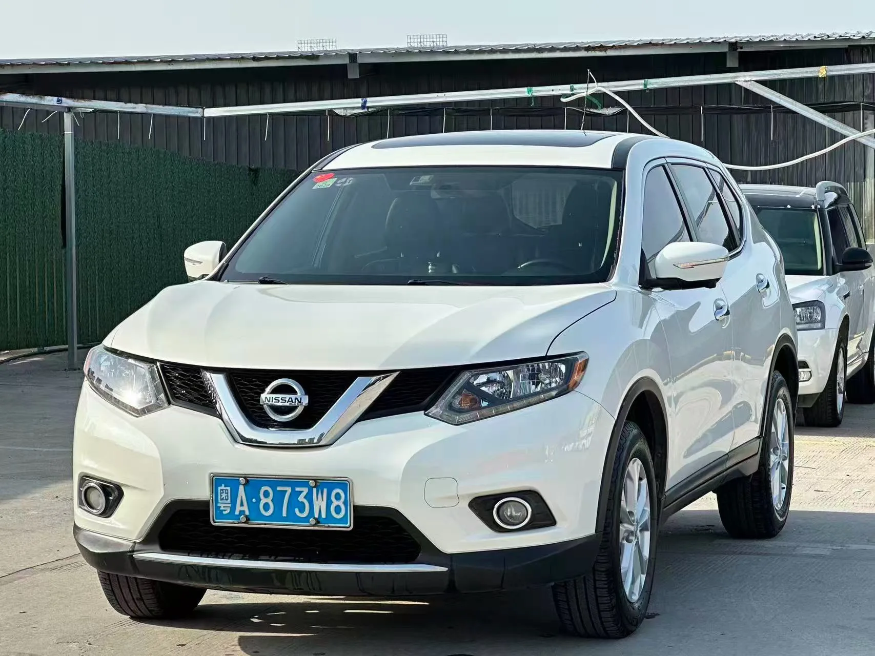 Nissan X-Trail 2014 2,0 l вариатор Умный Версия 2WD
