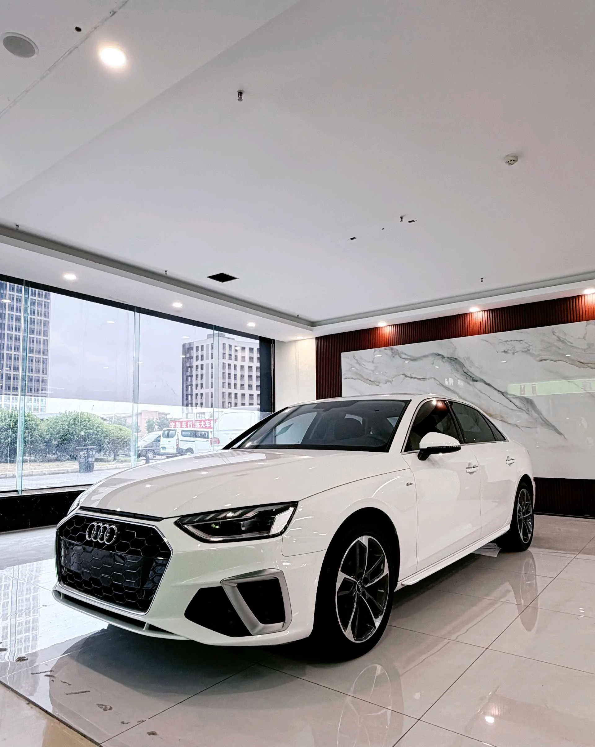 Audi A4L 2022 40 TFSI Fashion Dynamic Edition