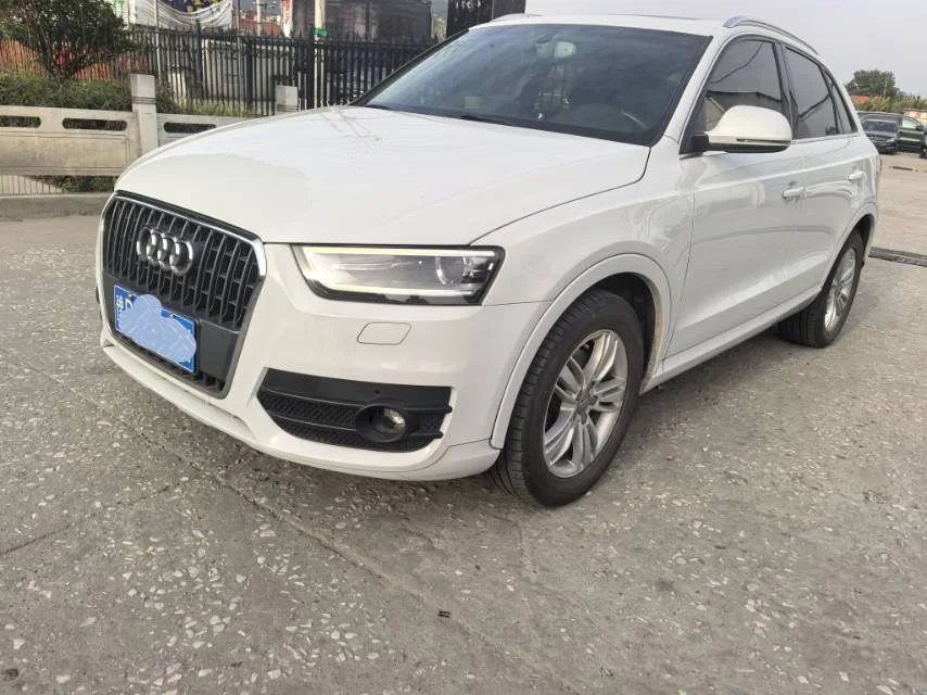 Audi Q3 2016 30 TFSI Classic Edition Comfort Model