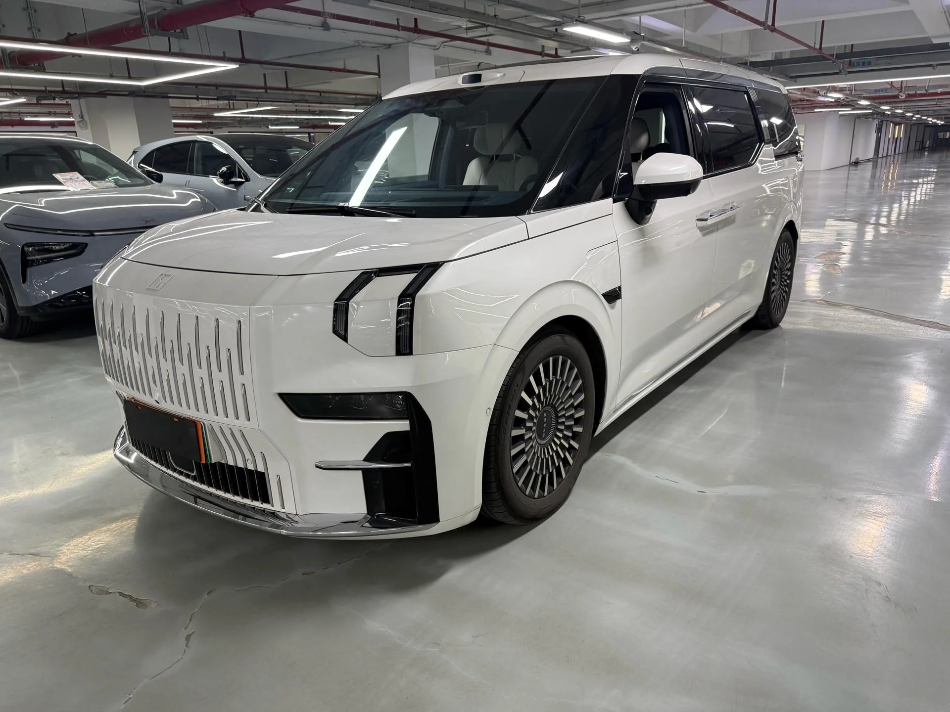 Extreme Krypton 009 2024 Model 7-Seat Aisle Edition 4WD 108kWh