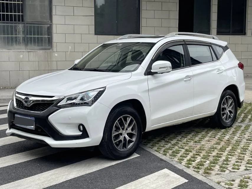 BYD 2016 Song 1.5TI Luxury Edition (Manual Transmission)