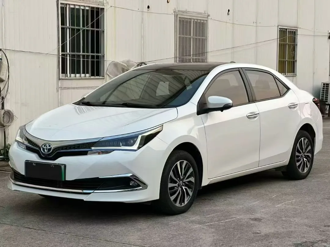 Corolla Гибридный E+ 2020 1,8 l E-CVT Комфорт Версия