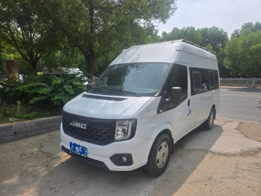 Jiangling Fushun 2023 Model Year 2.0T Automatic, Center-Axle, High-Roof Business Edition 9 (Non-Commercial)