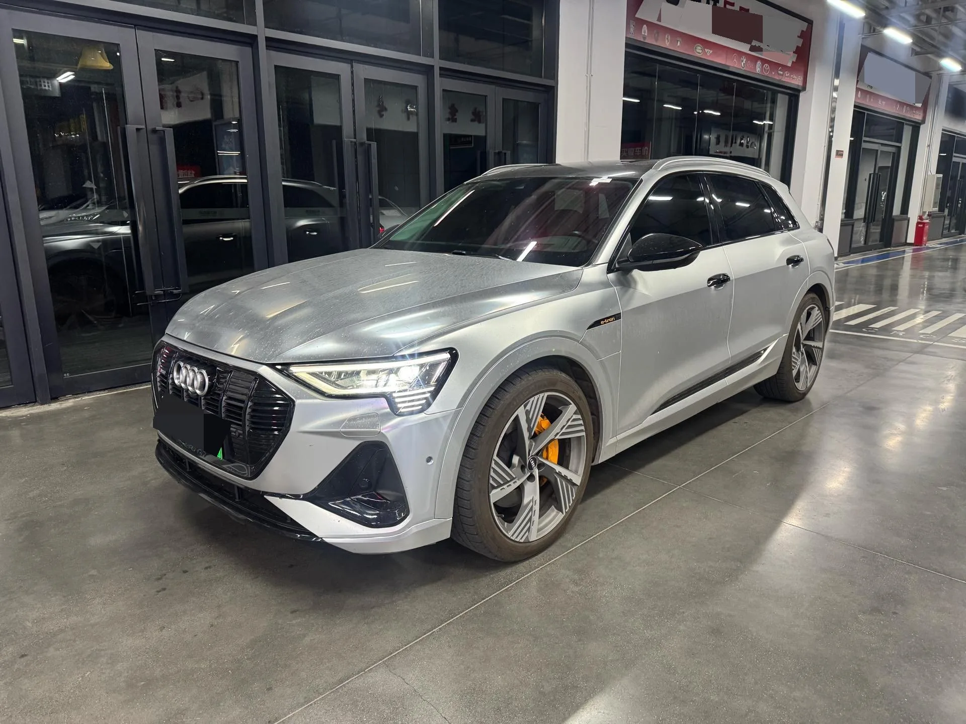 2021 Audi e-tron 50 quattro Premium