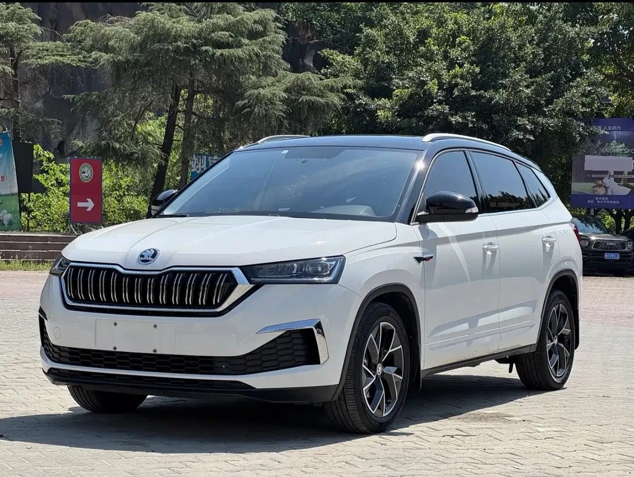 Komic 2022 GT 1.5L Automatic Premium Edition