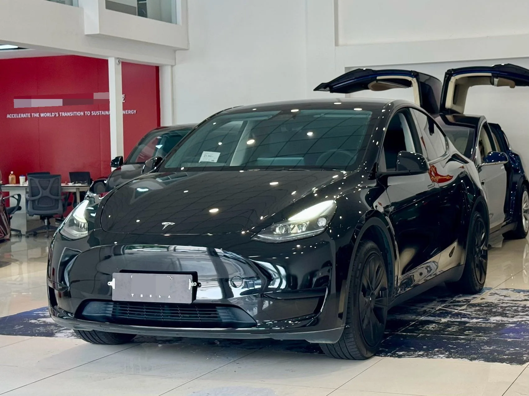 Model Y 2024 Rear-Wheel Drive