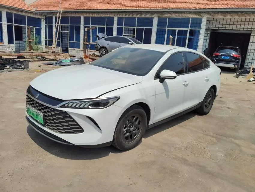 BYD 2025 Qin PLUS DM-i 1.5 CVT Intelligent Driving Edition 55KM Leading Model Automatic