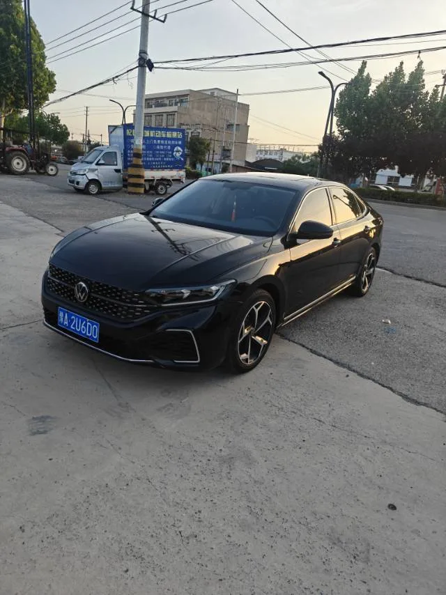 Volkswagen 2024 Passat 2.0TSI 380TSI Starry Sky Flagship Edition Automatic