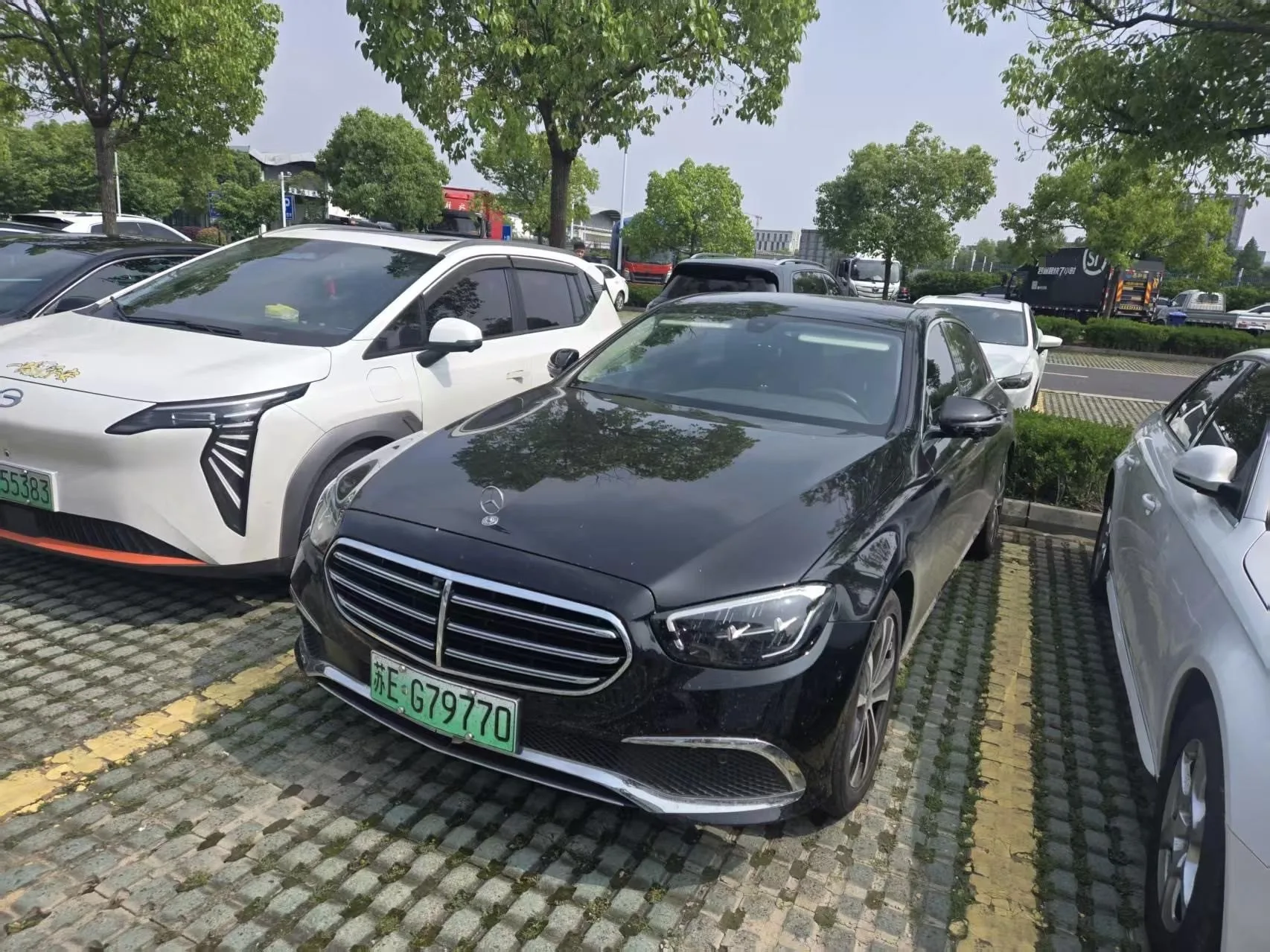 Mercedes-Benz E-Class PHEV 2022 Facelift E 350 e L Plug-in Hybrid Sedan