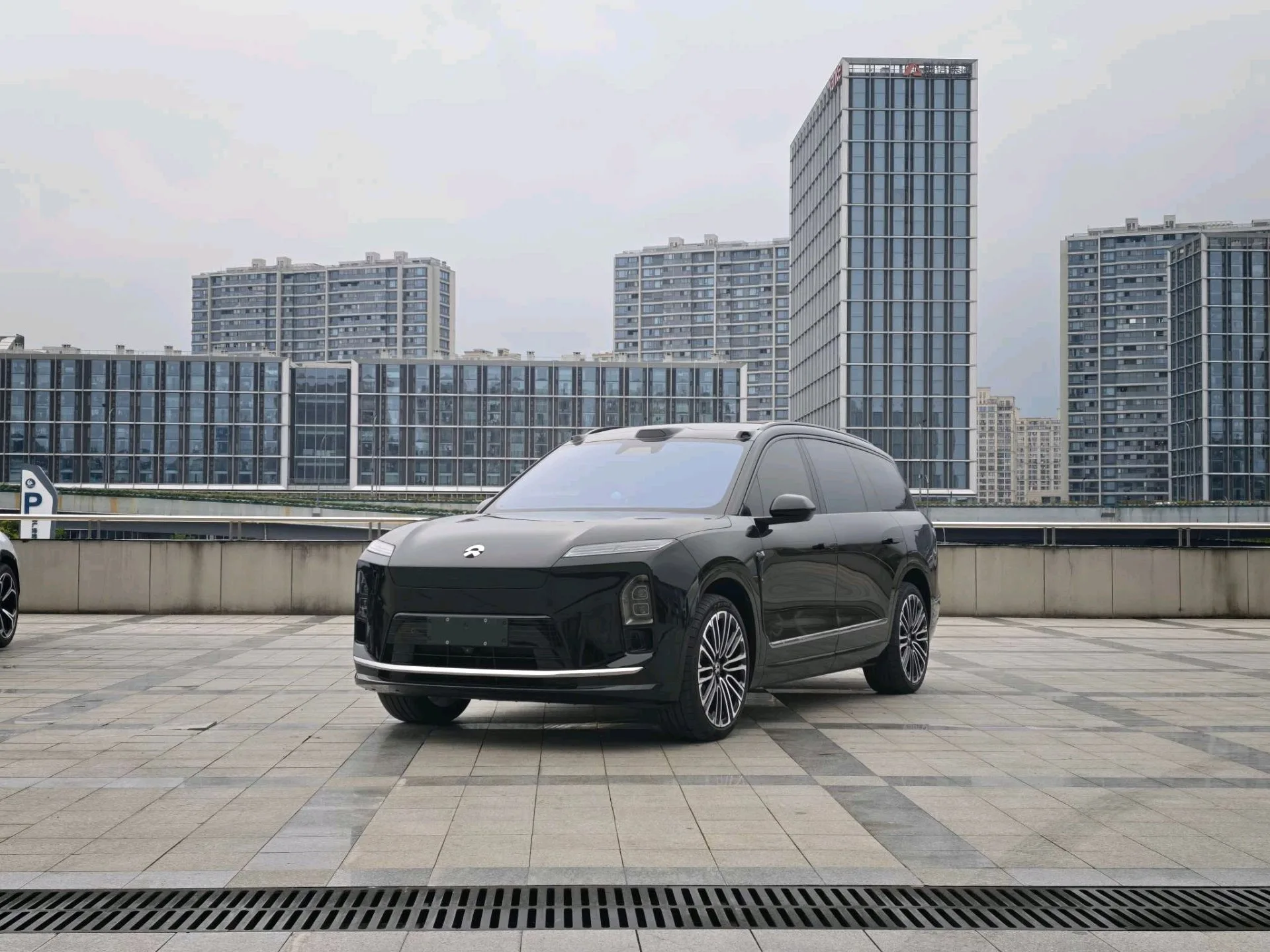 NIO 2026 ES8 6-seater Executive Signature Edition Automatic
