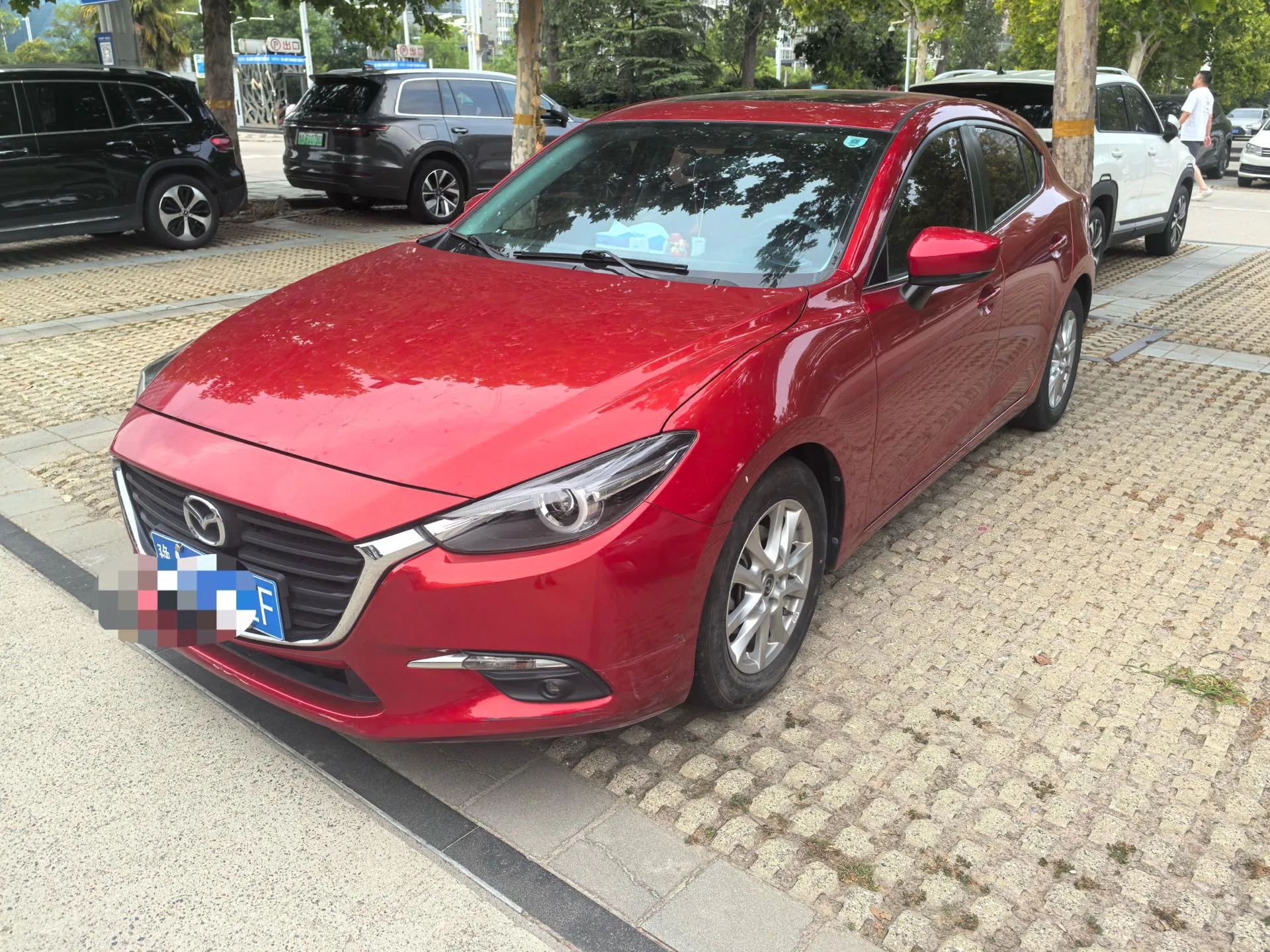 Mazda3 Axela 2017 Hatchback 1.5L Automatic Luxury Model (China V Emission Standard)