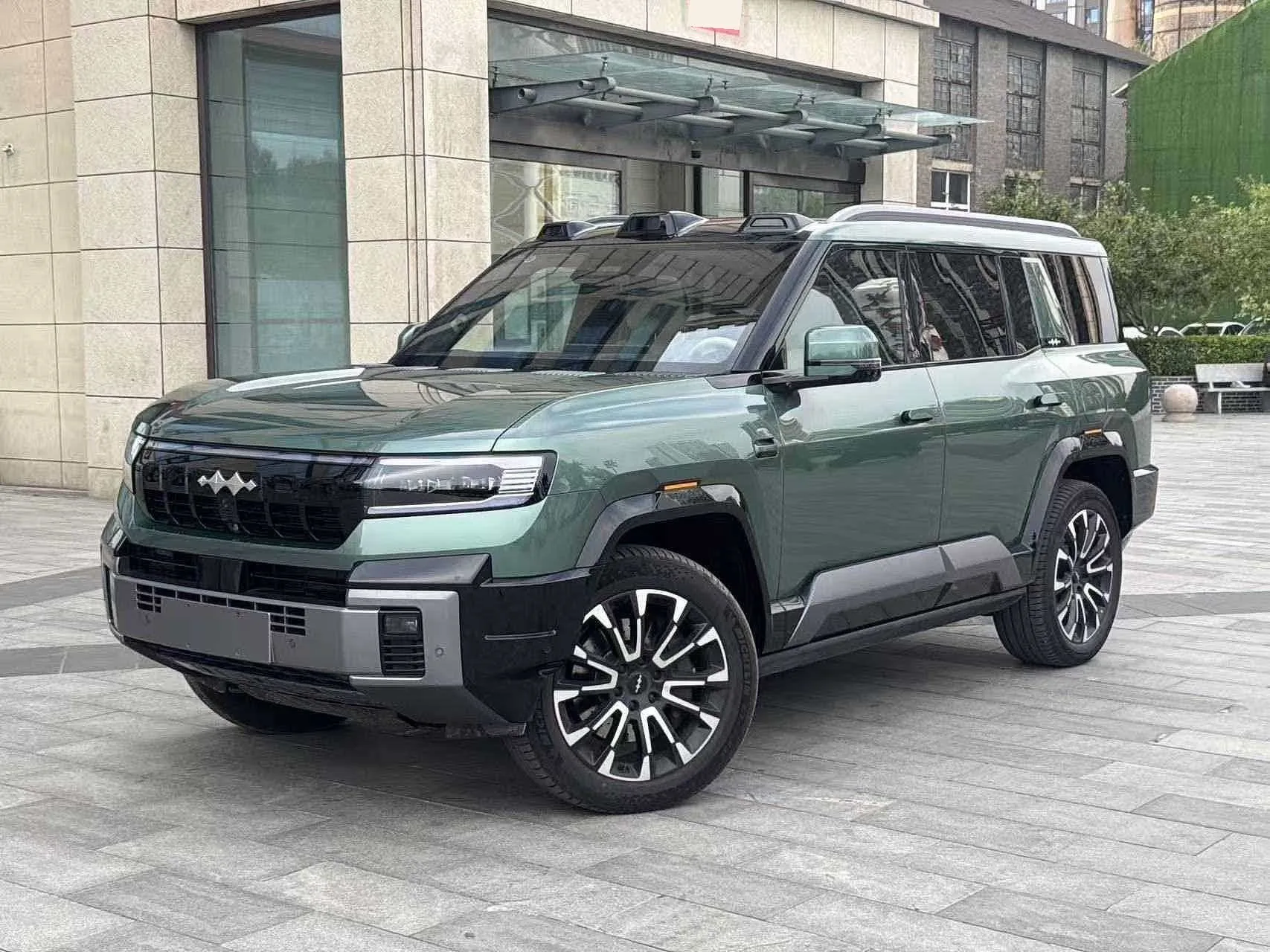 Fangchengbao 2025 Model Year Leopard 8 2.0T CVT "Intelligence and Courage" Luxury Edition 5-Seater Automatic Transmission
