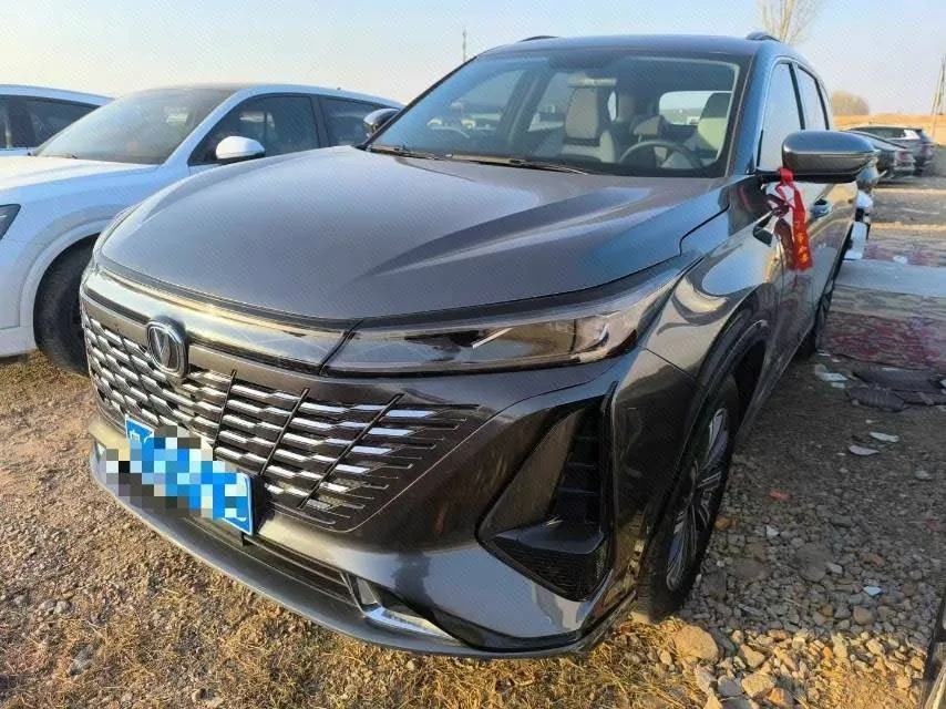 Чанган 2025 CS75 ПЛЮС 1,5Т Новый Синий Кит Премиум Автоматический