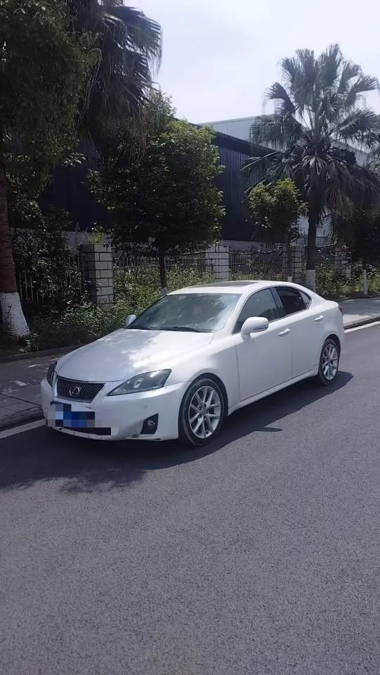 Lexus IS 2011 250 Luxury Edition