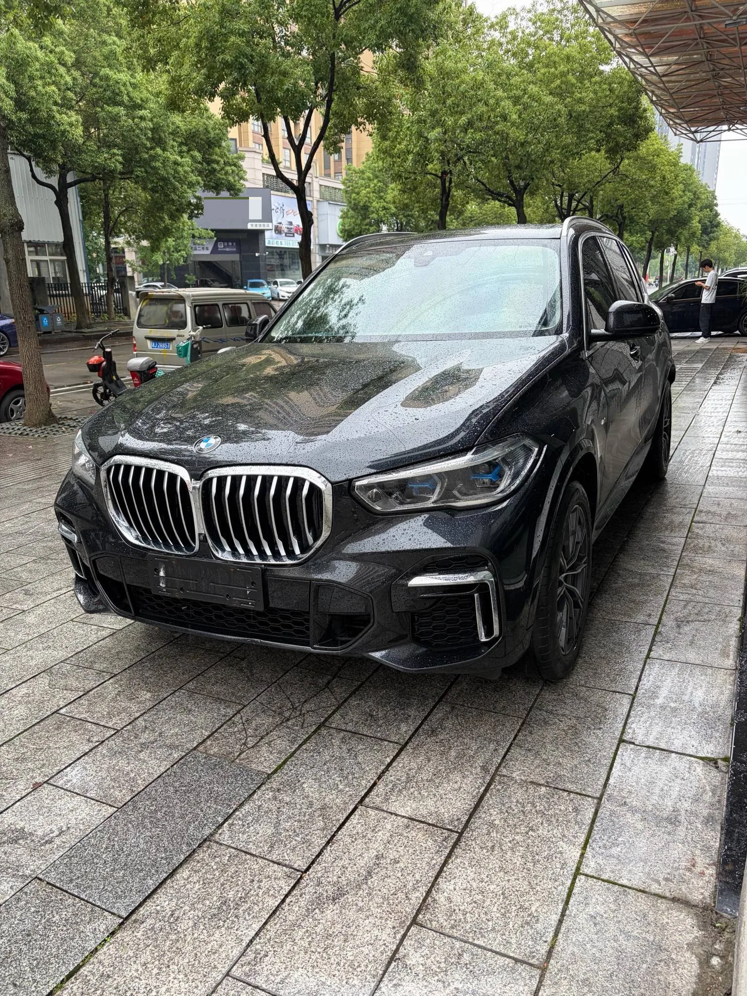 BMW X5 2022 xDrive 30Li Luxury M Sport Package