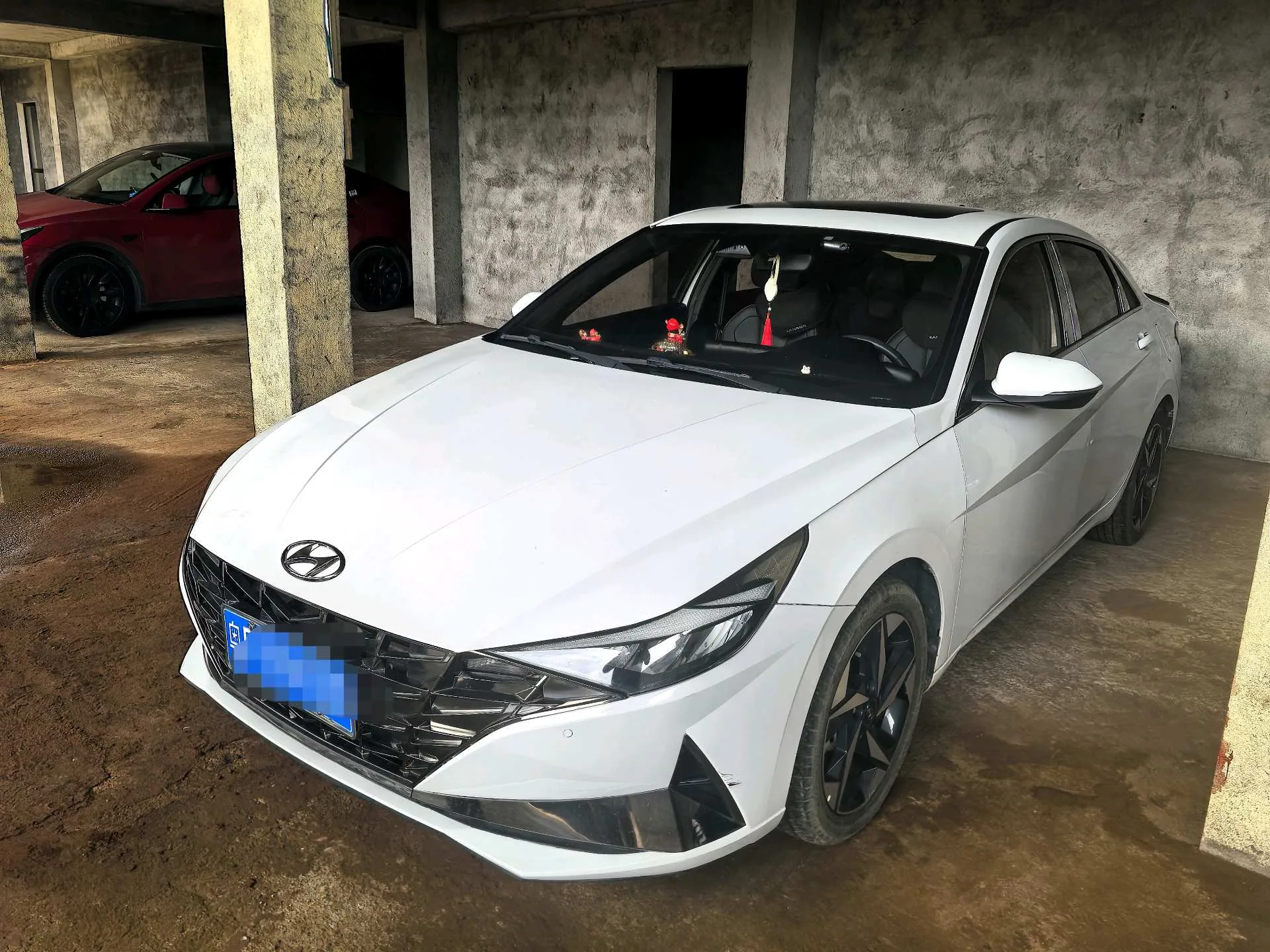 Hyundai Elantra 2021 240TGDi DCT LUX Premium Edition
