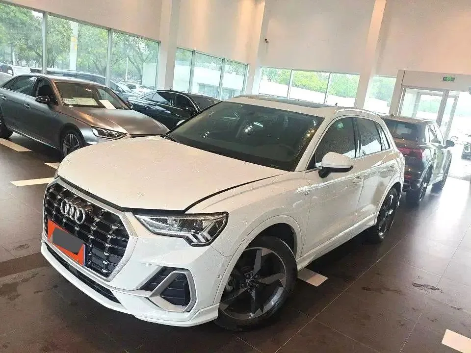 奥迪 第三季度 2022 35 TFSI 时尚 动态的 版