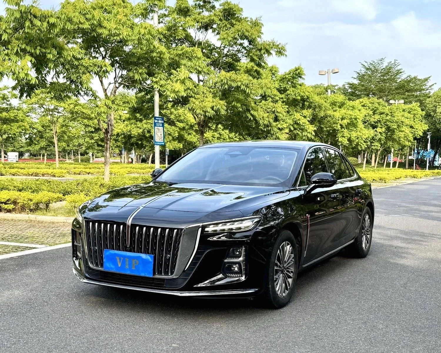 Hongqi H5 2023 2.0T Automatic Intelligent Flagship Edition
