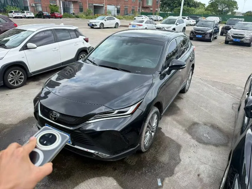 HARRIER 2022 2.0L CVT 2WD Premium Edition