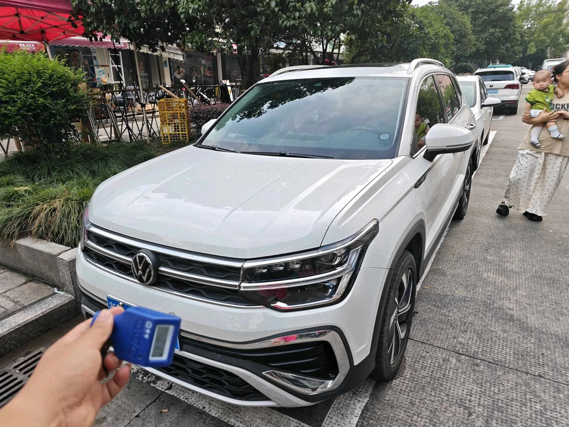 Volkswagen 2023 Tharu 1.5TSI 300TSI 2WD Full Moon Edition Automatic