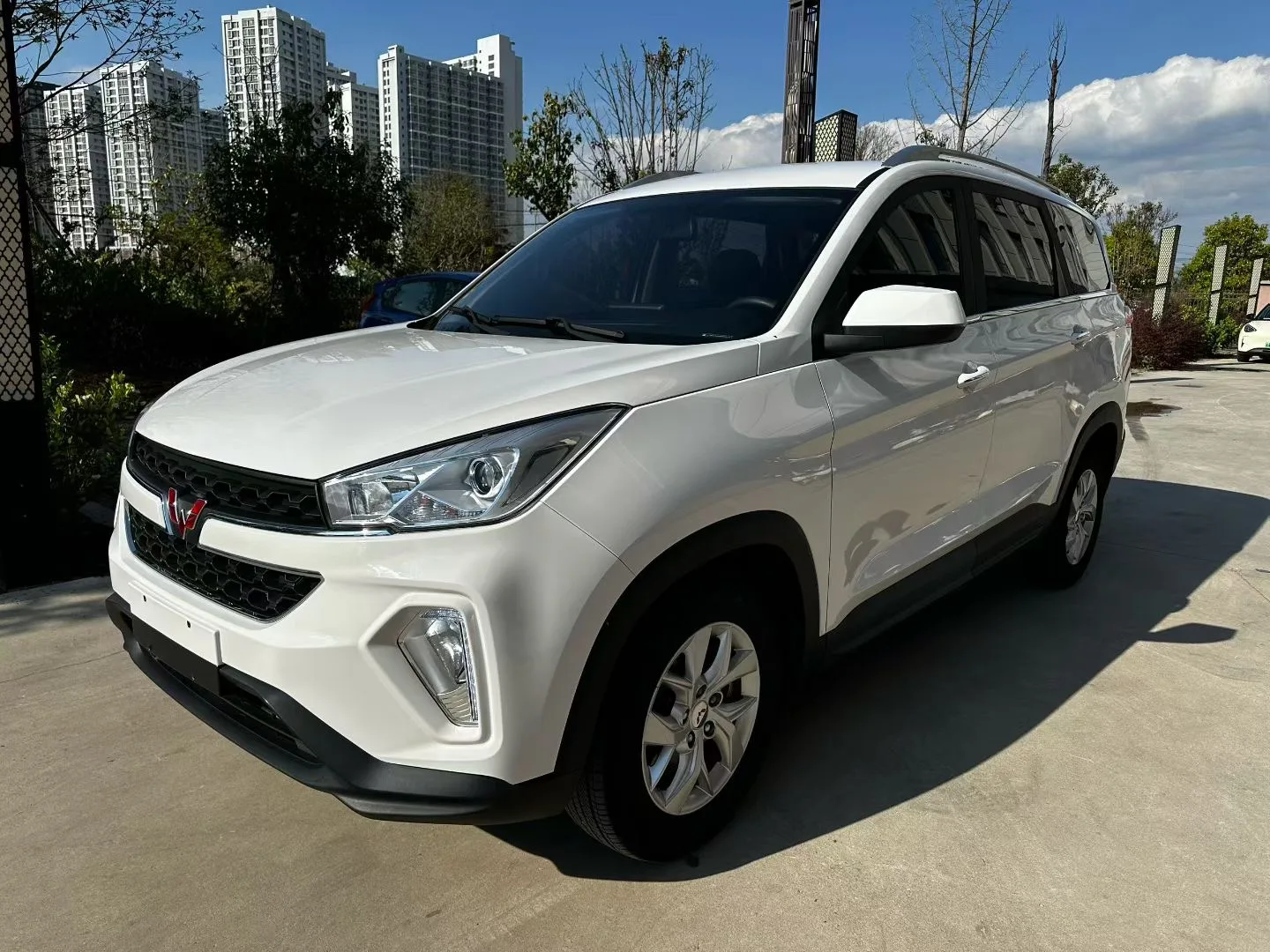 Wuling 2019 Hongguang S3 1.5 Luxury Manual Transmission