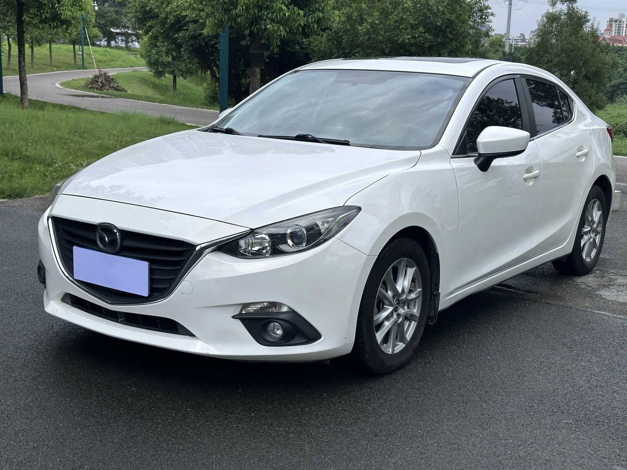 2014 Mazda3 Скажи мне Затем 1,5 l Автоматический Премиум
