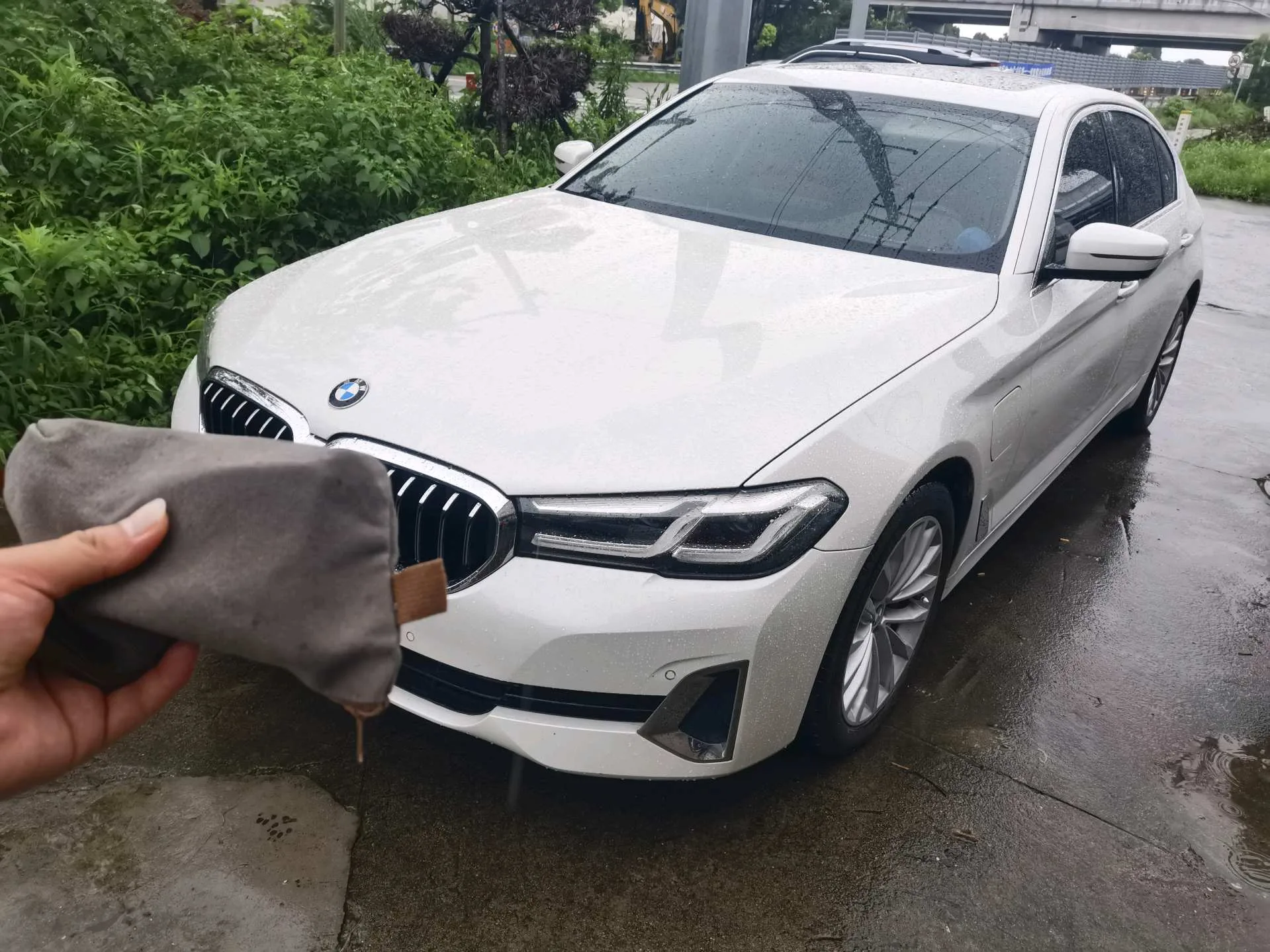 BMW 5 Series PHEV 2021 535Le Luxury Package