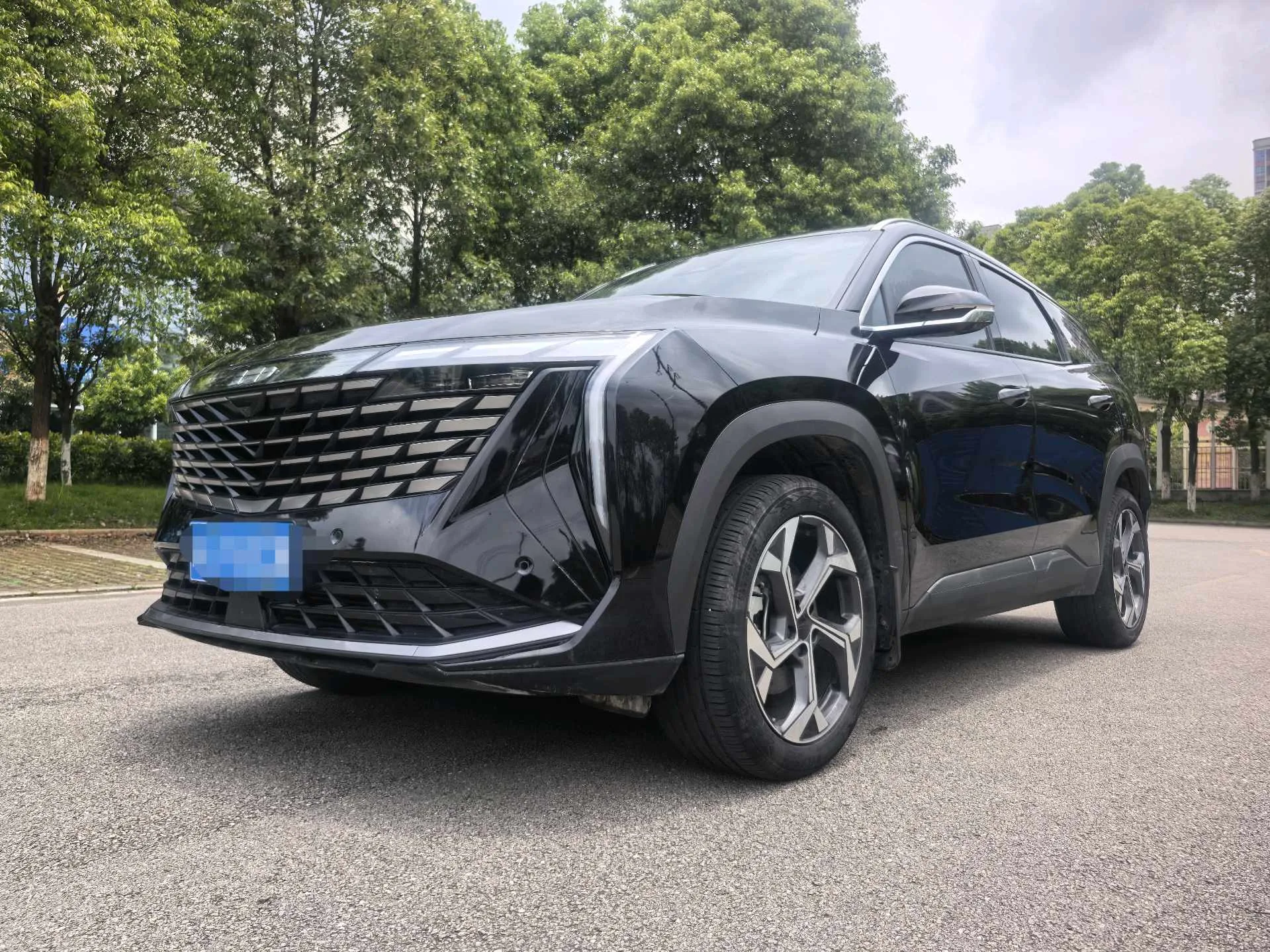 Geely Boyue L 2023 1.5TD DCT Premium Edition