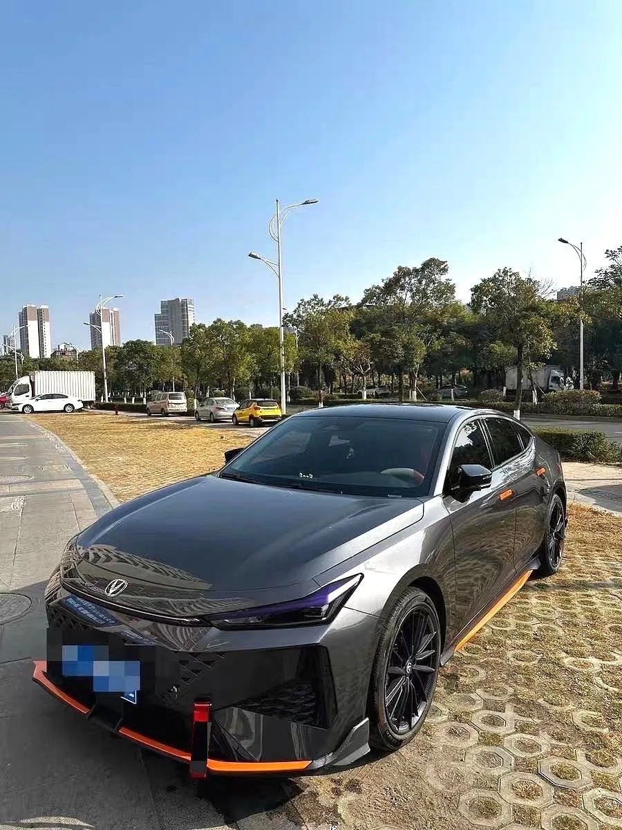 Changan 2023 UNI-V 1.5T Sport Edition Automatic