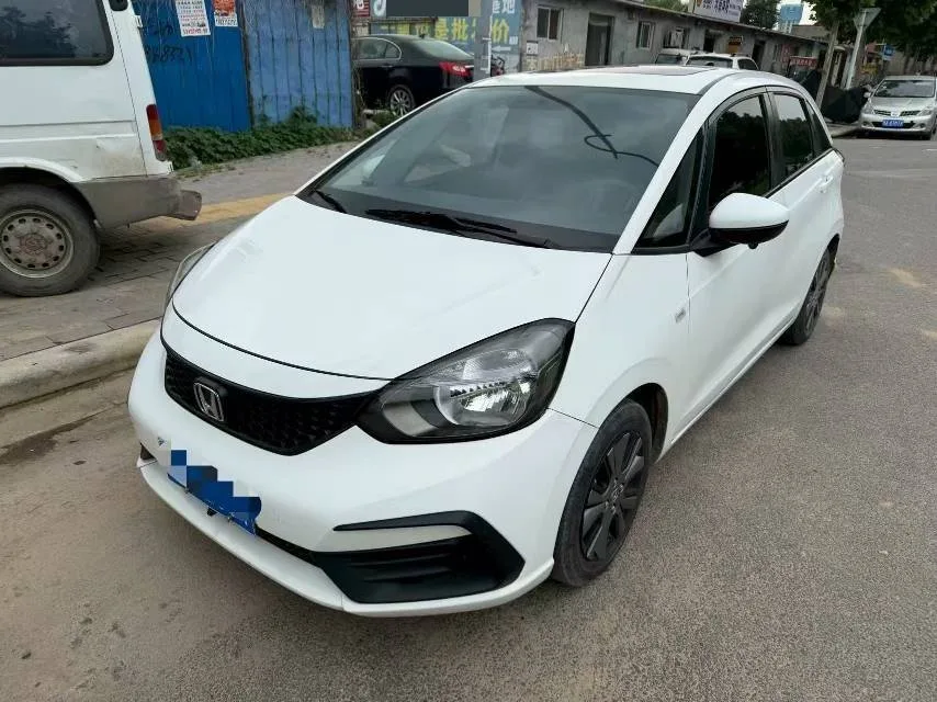 Honda Fit 2022 1.5L CVT Trendy Sunroof Edition