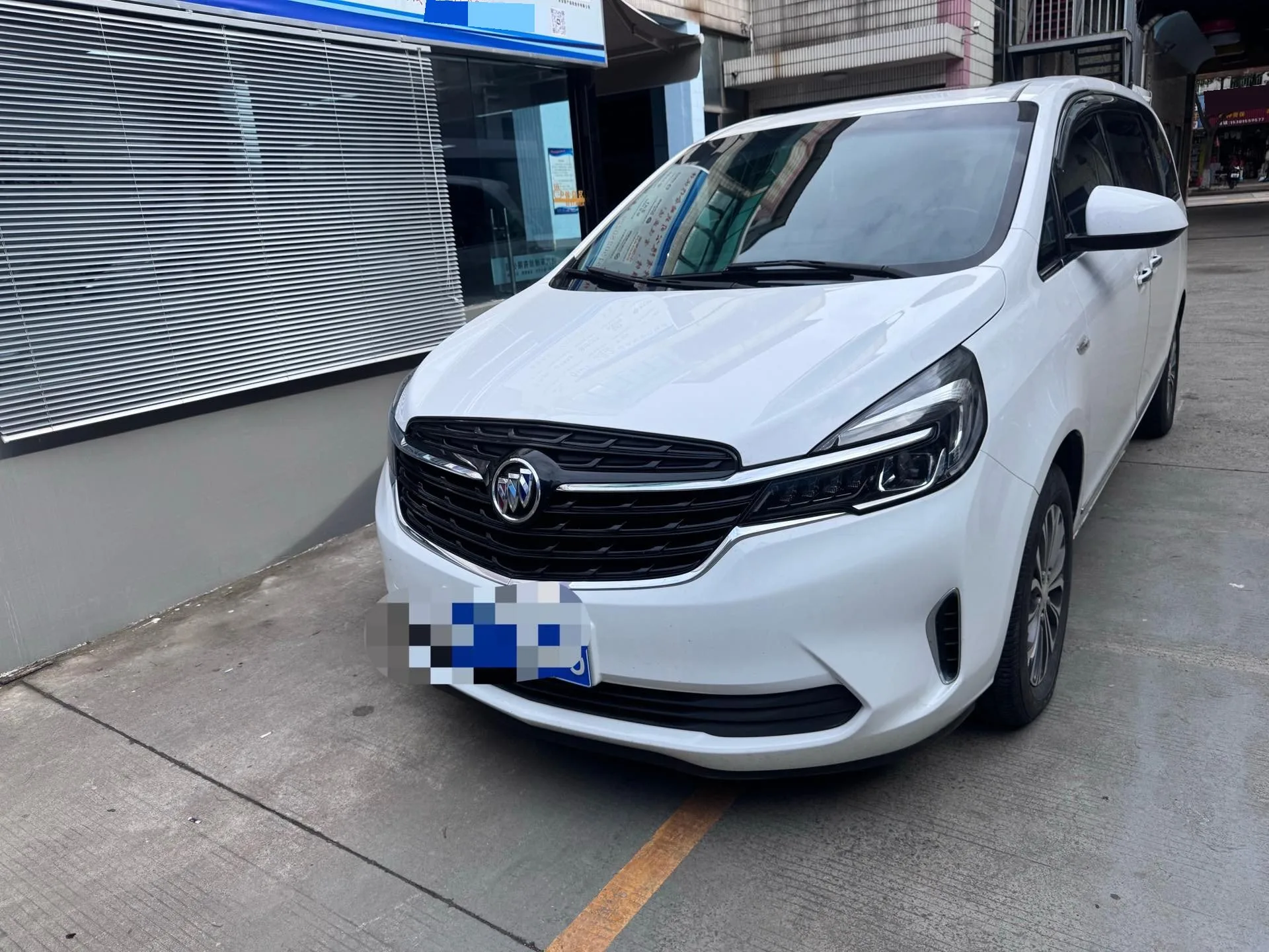 Buick GL8 2022 Land Business Class 652T Luxury