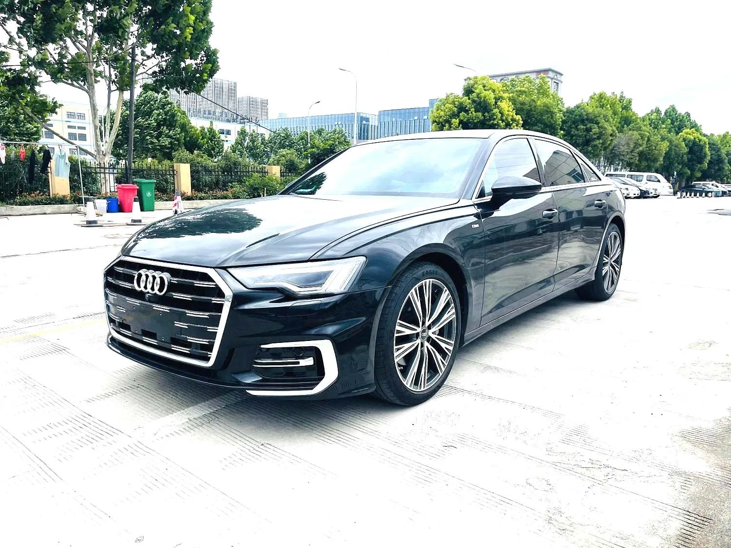 Ауди A6L 2022 Подтяжка лица 45 TFSI Динамический Версия