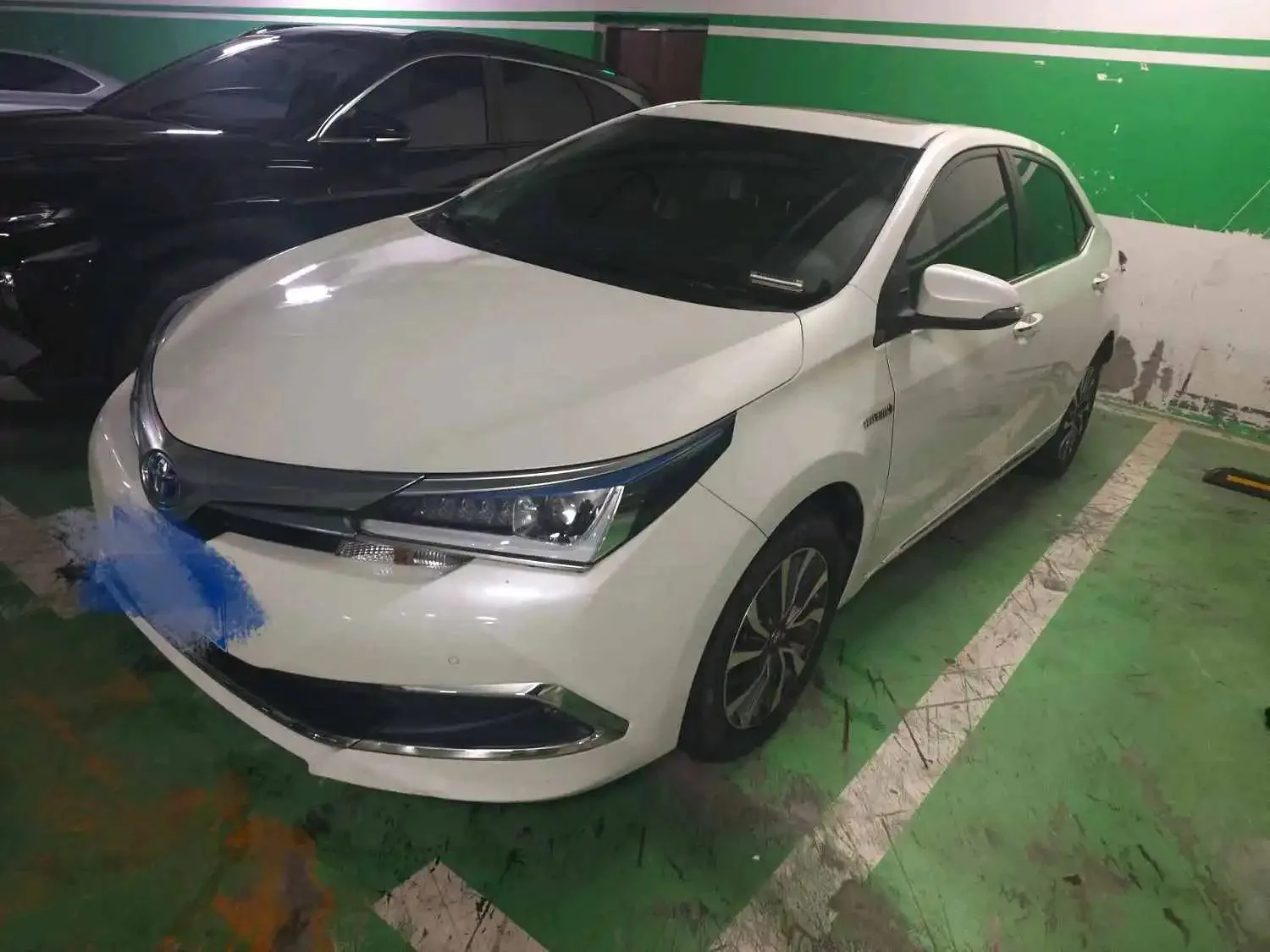 2017 Toyota Corolla Hybrid 1.8L E-CVT Leading Edition (Facelift)