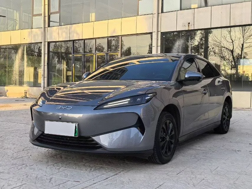 BYD e7 2025 Model Year 520 Smart Drive Edition