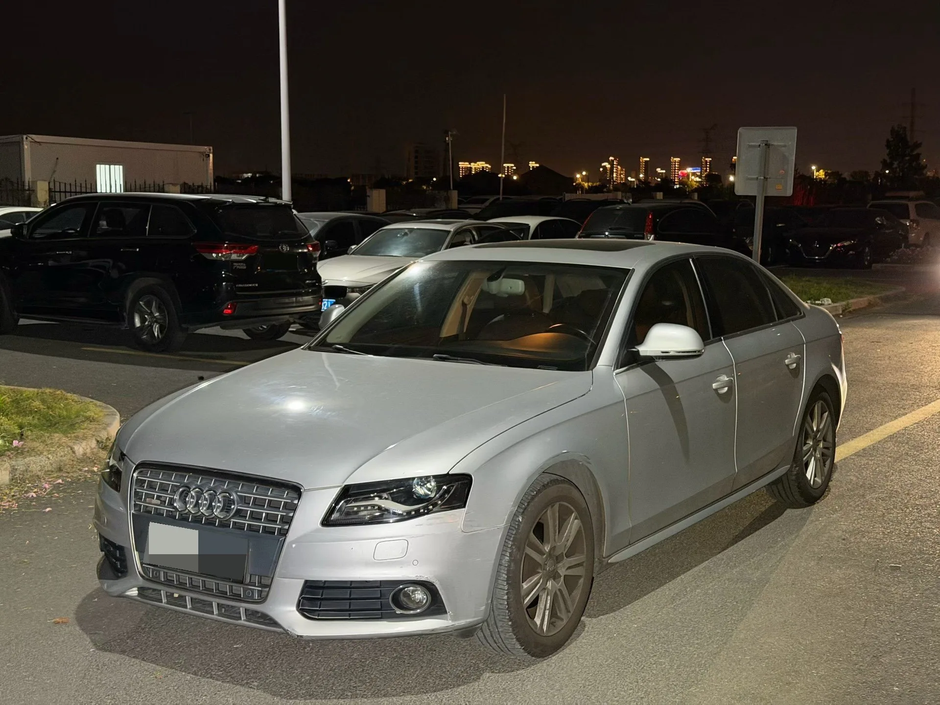 2011 Audi A4L 2.0 TFSI Comfort
