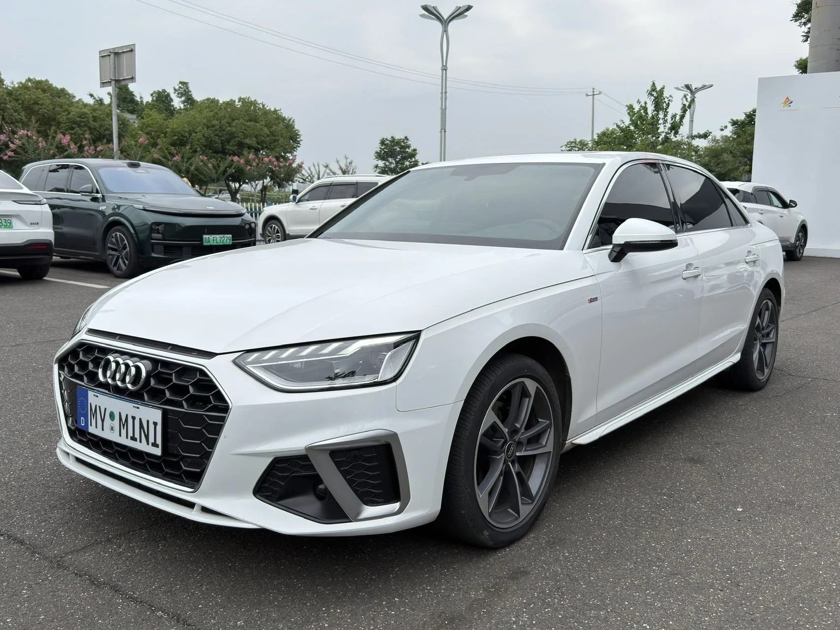 Audi A4L 2023 40 TFSI Fashion Dynamic Edition